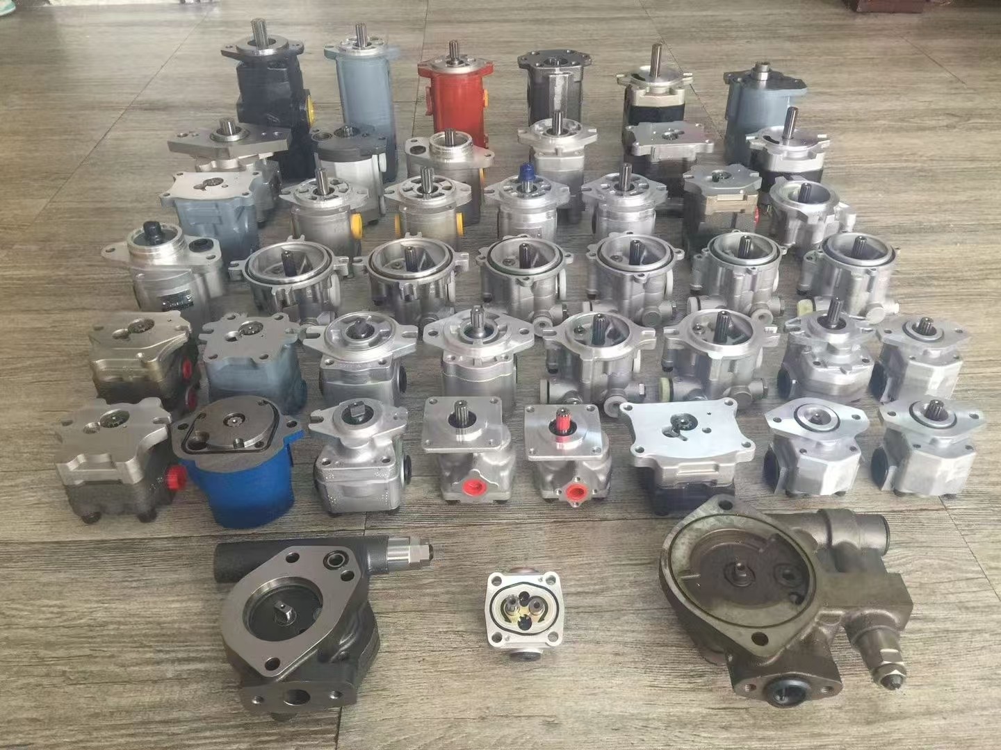 中国 Guangzhou Gangwo Engineering Machinery Parts Department 会社概要